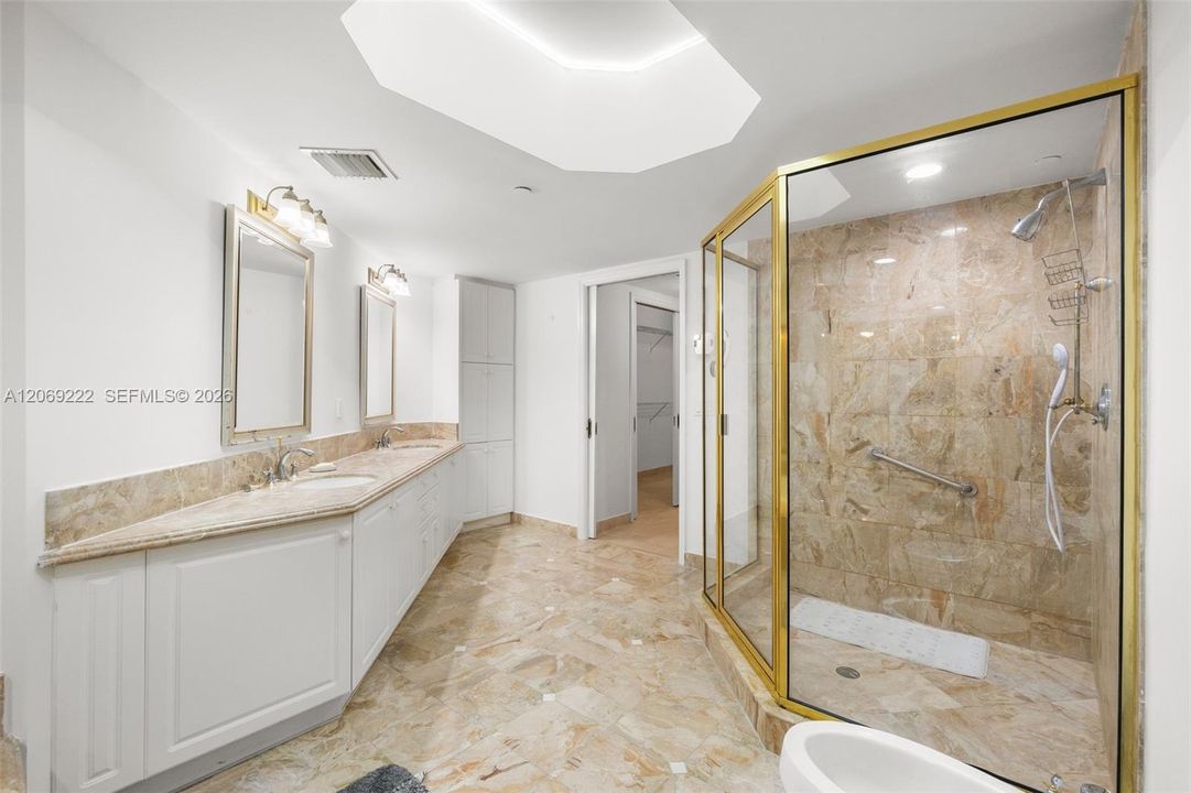 For Rent: $7,500 (2 beds, 2 baths, 1740 Square Feet)