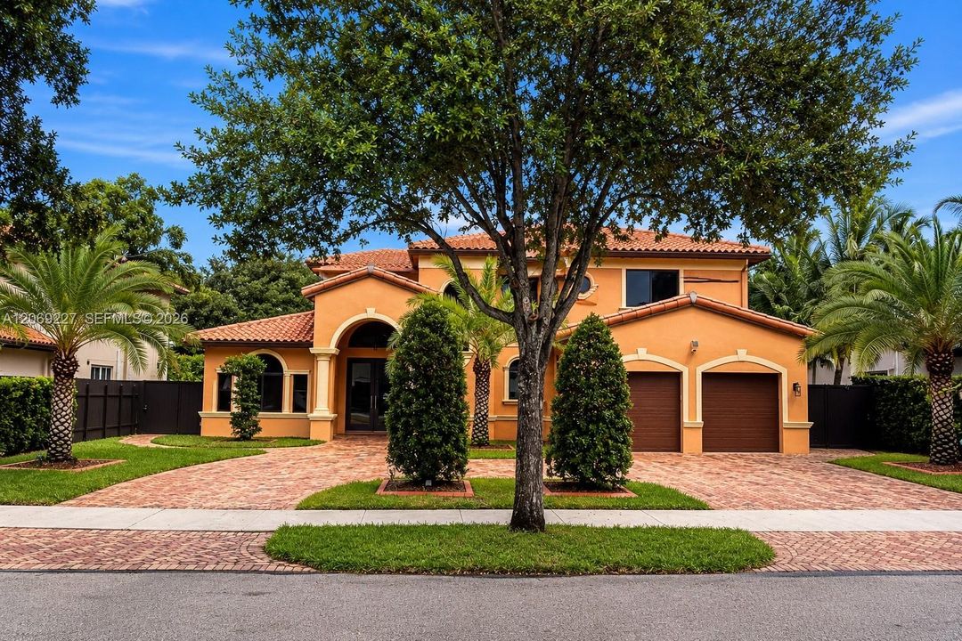 For Sale: $1,550,000 (5 beds, 4 baths, 2889 Square Feet)