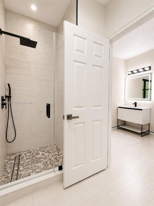 For Sale: $1,550,000 (5 beds, 4 baths, 2889 Square Feet)