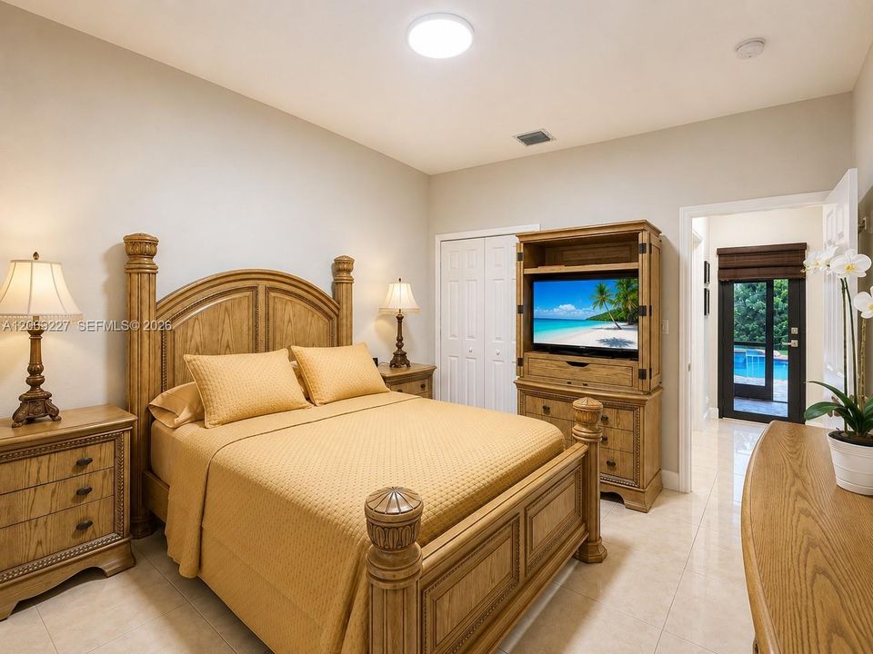 For Sale: $1,550,000 (5 beds, 4 baths, 2889 Square Feet)