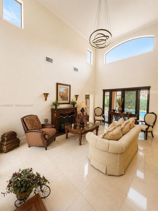 For Sale: $1,550,000 (5 beds, 4 baths, 2889 Square Feet)
