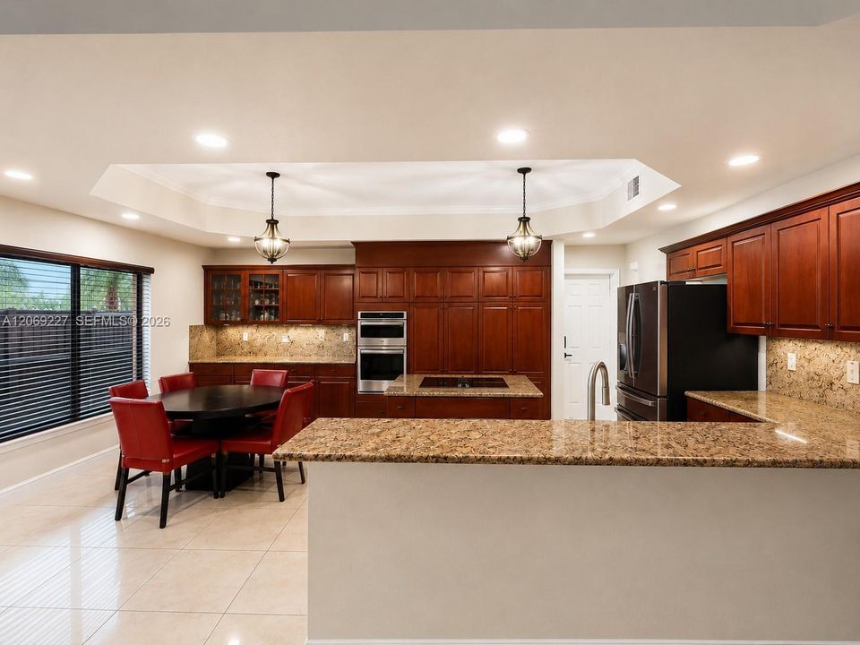 For Sale: $1,550,000 (5 beds, 4 baths, 2889 Square Feet)