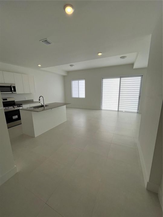For Rent: $2,950 (3 beds, 2 baths, 0 Square Feet)