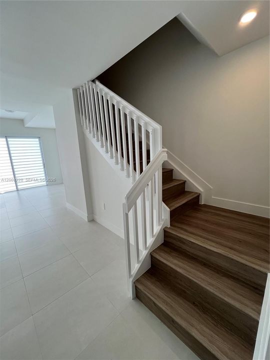 For Rent: $2,950 (3 beds, 2 baths, 0 Square Feet)