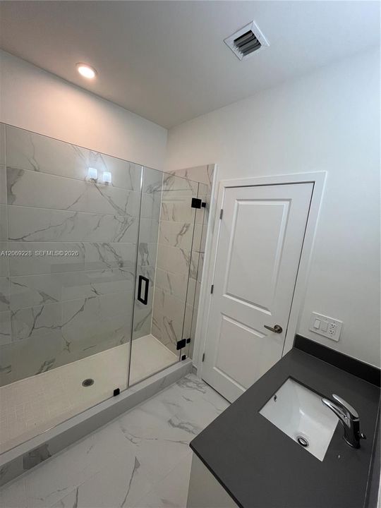 For Rent: $2,950 (3 beds, 2 baths, 0 Square Feet)