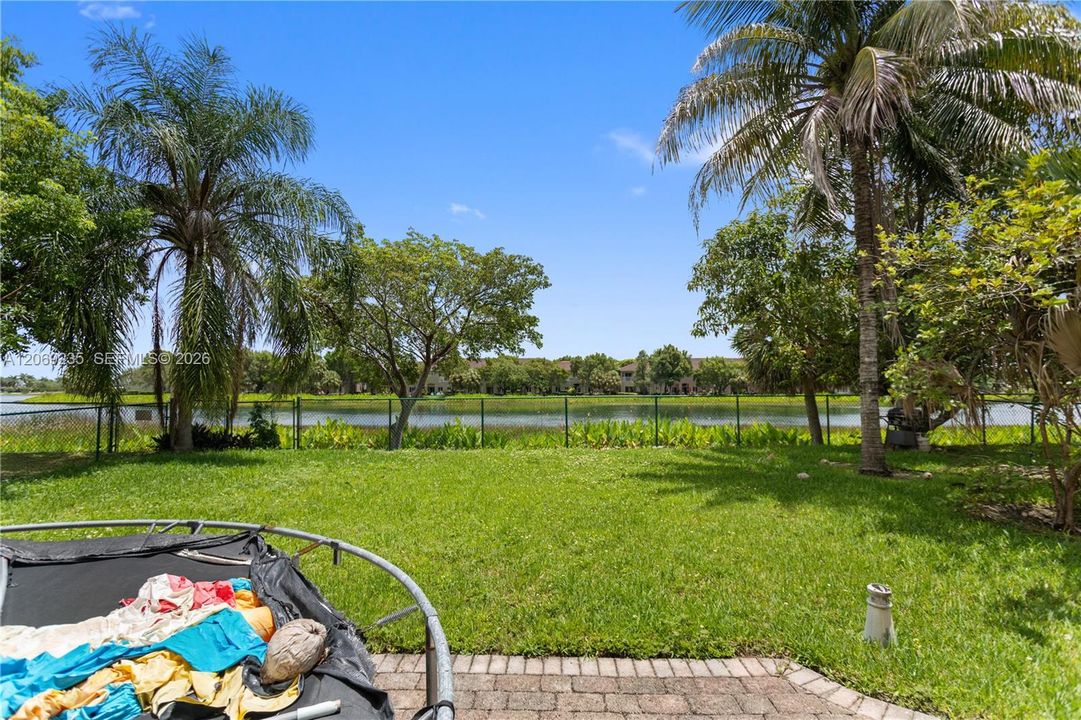 En Venta: $519,000 (4 camas, 3 baños, 2786 Pies cuadrados)