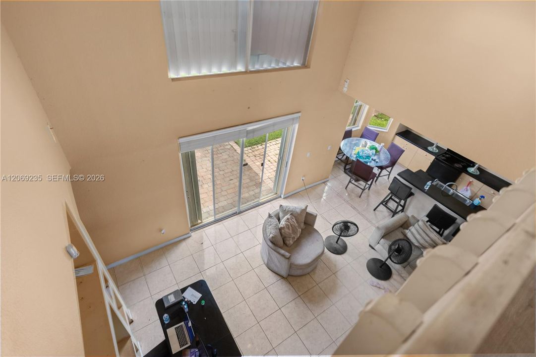 En Venta: $519,000 (4 camas, 3 baños, 2786 Pies cuadrados)