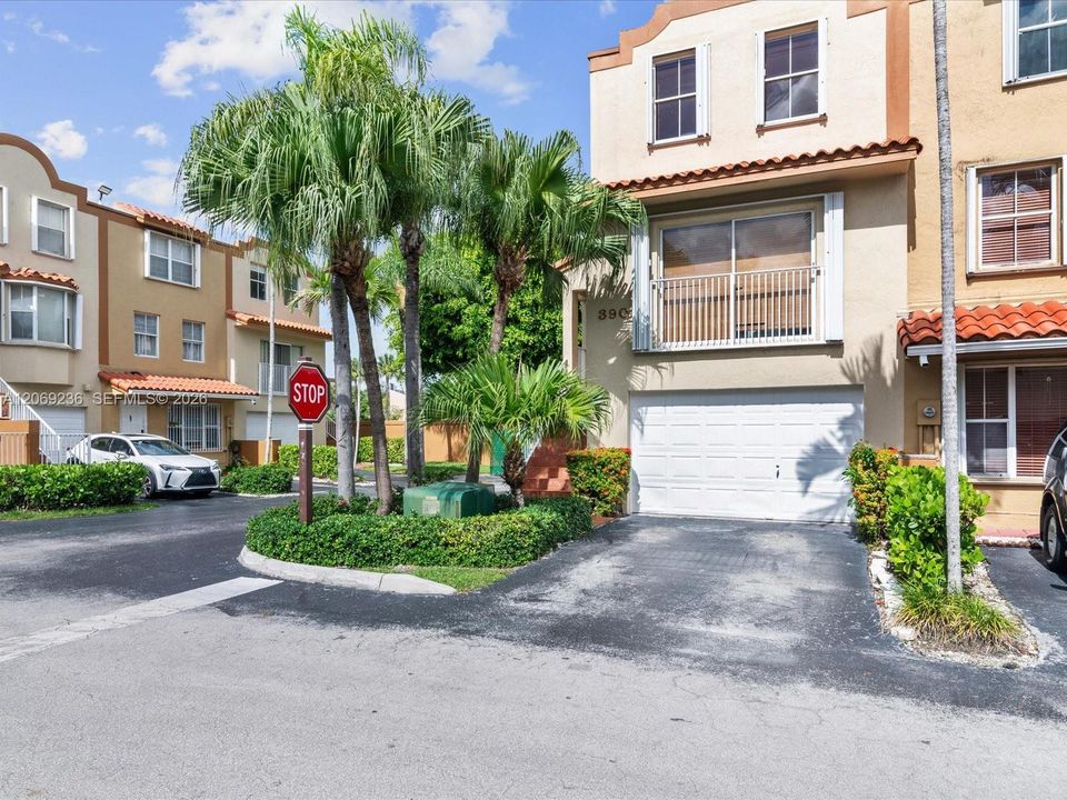 For Rent: $3,300 (3 beds, 2 baths, 1580 Square Feet)
