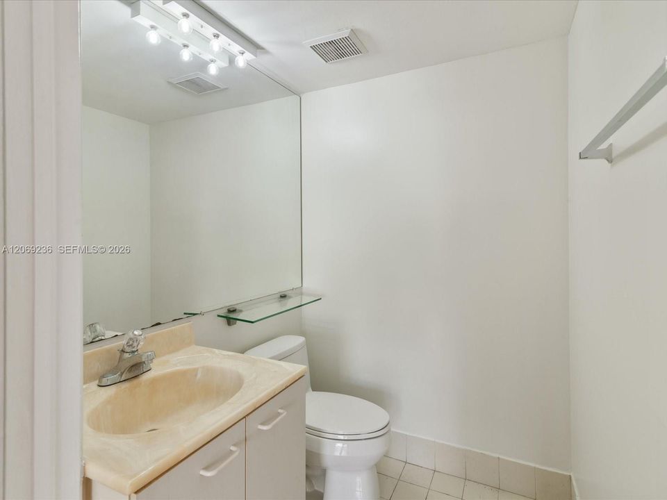 For Rent: $3,300 (3 beds, 2 baths, 1580 Square Feet)