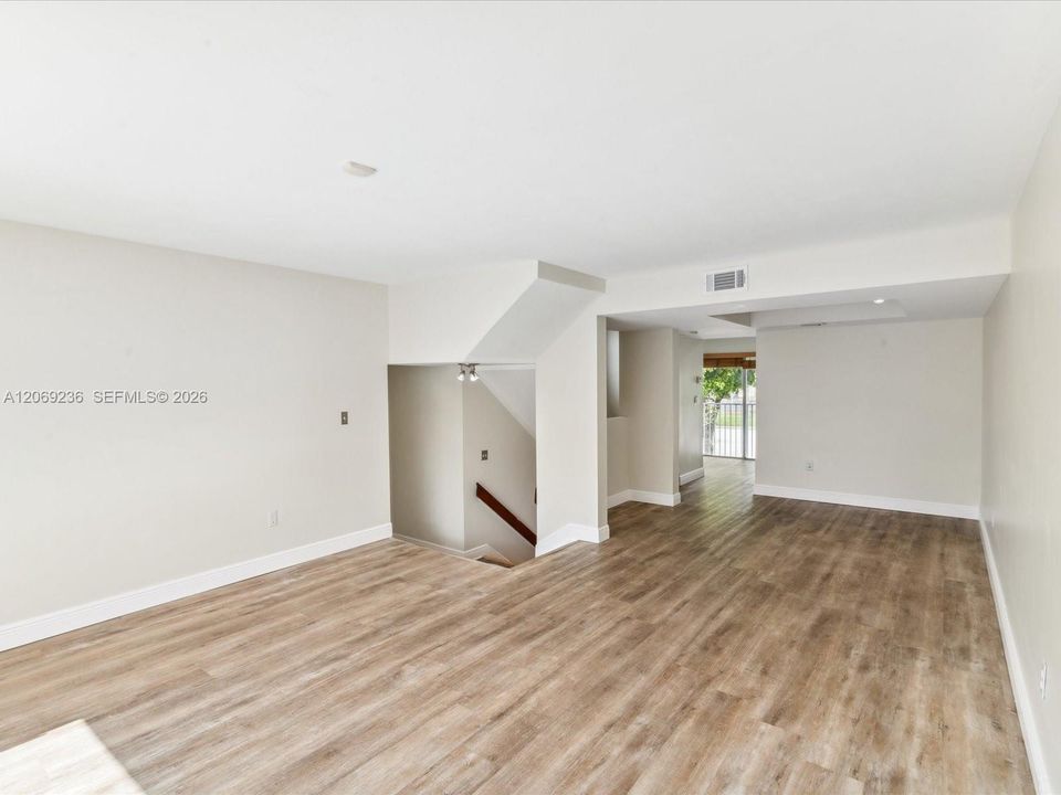 For Rent: $3,300 (3 beds, 2 baths, 1580 Square Feet)