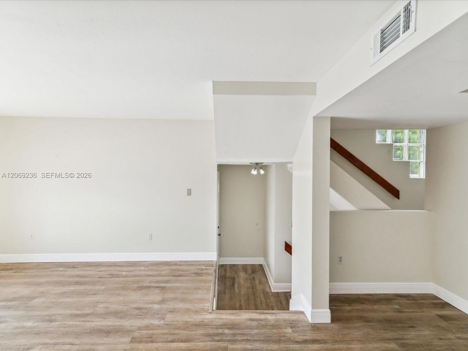 For Rent: $3,300 (3 beds, 2 baths, 1580 Square Feet)