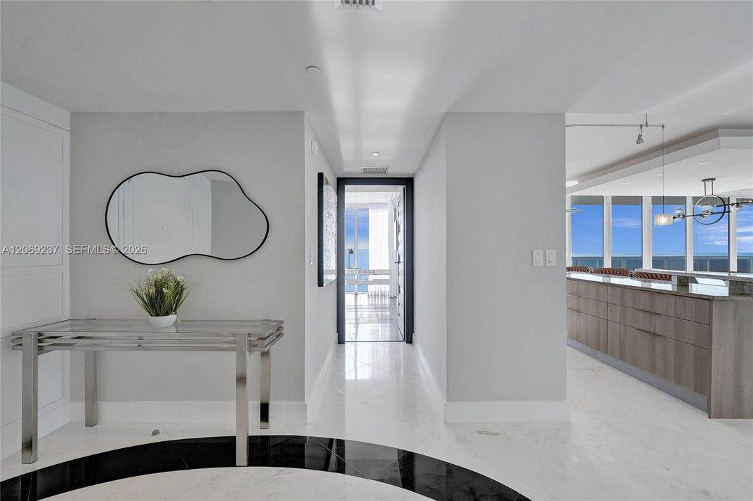 For Rent: $12,000 (3 beds, 3 baths, 2065 Square Feet)