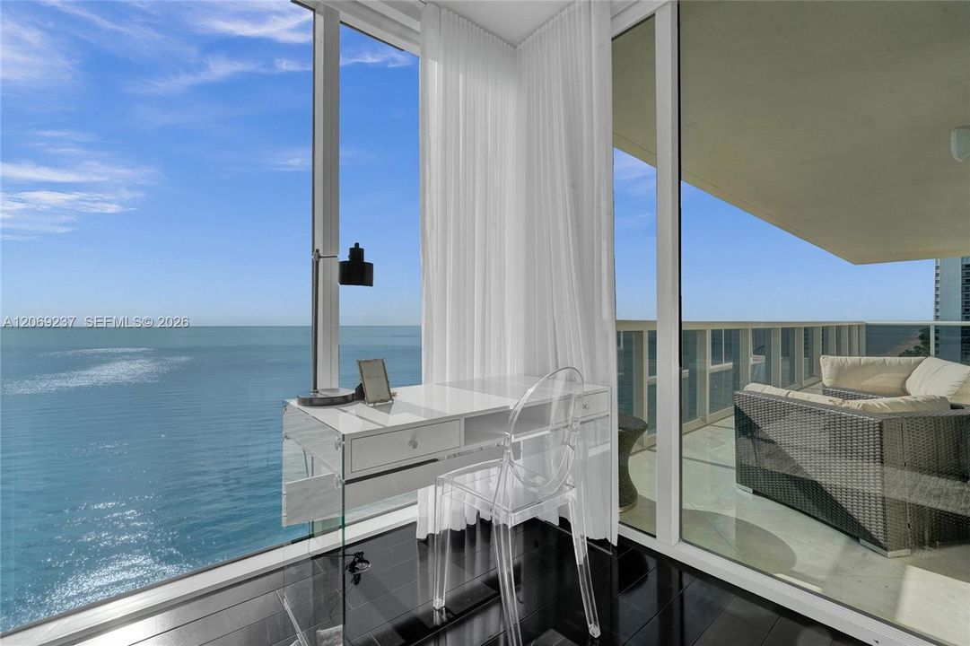 For Rent: $12,000 (3 beds, 3 baths, 2065 Square Feet)