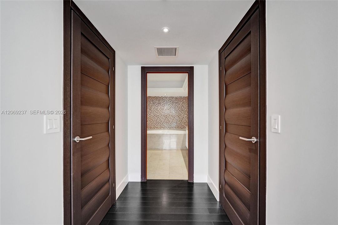 For Rent: $12,000 (3 beds, 3 baths, 2065 Square Feet)