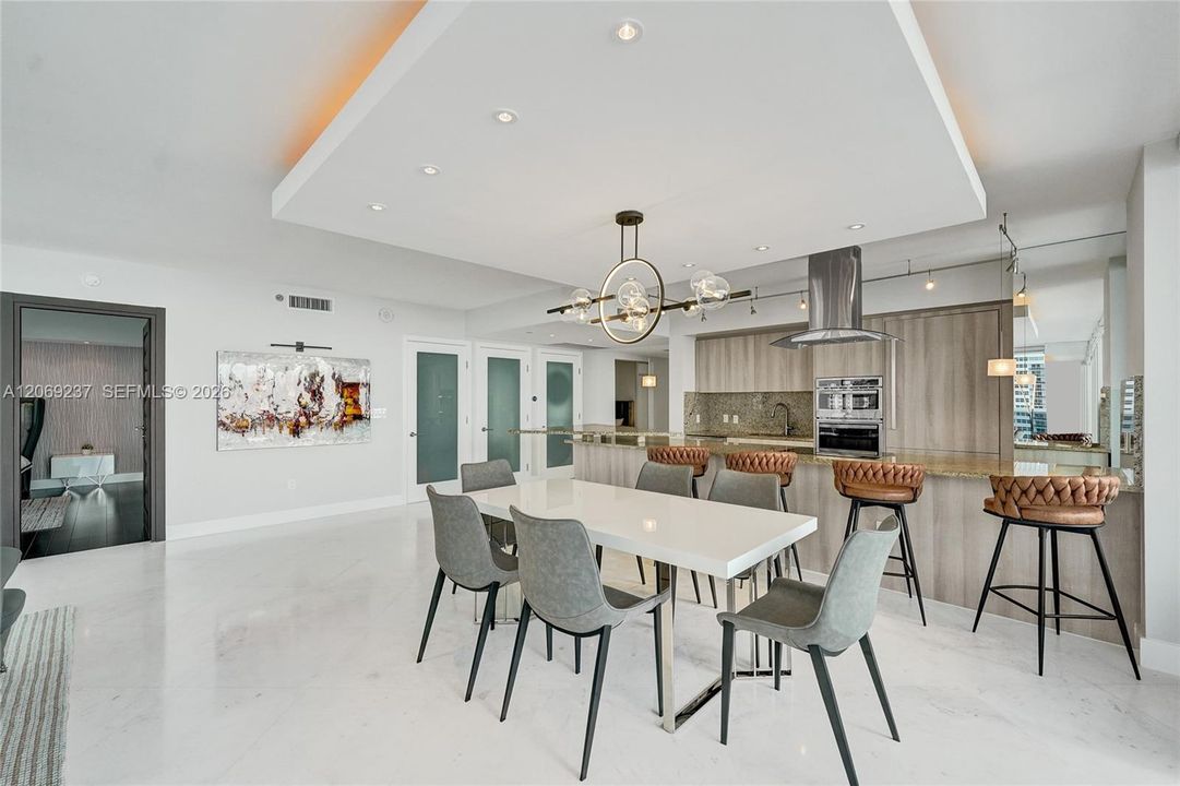 For Rent: $12,000 (3 beds, 3 baths, 2065 Square Feet)
