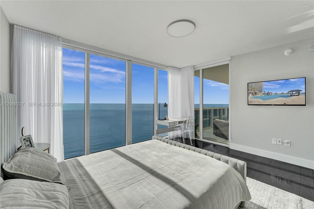 For Rent: $12,000 (3 beds, 3 baths, 2065 Square Feet)