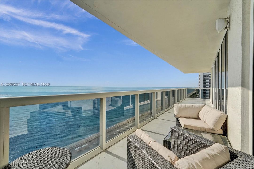 For Rent: $12,000 (3 beds, 3 baths, 2065 Square Feet)
