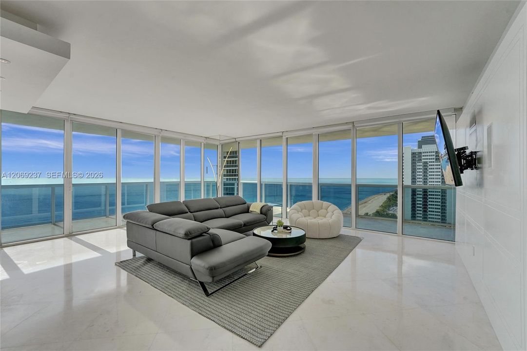 For Rent: $12,000 (3 beds, 3 baths, 2065 Square Feet)