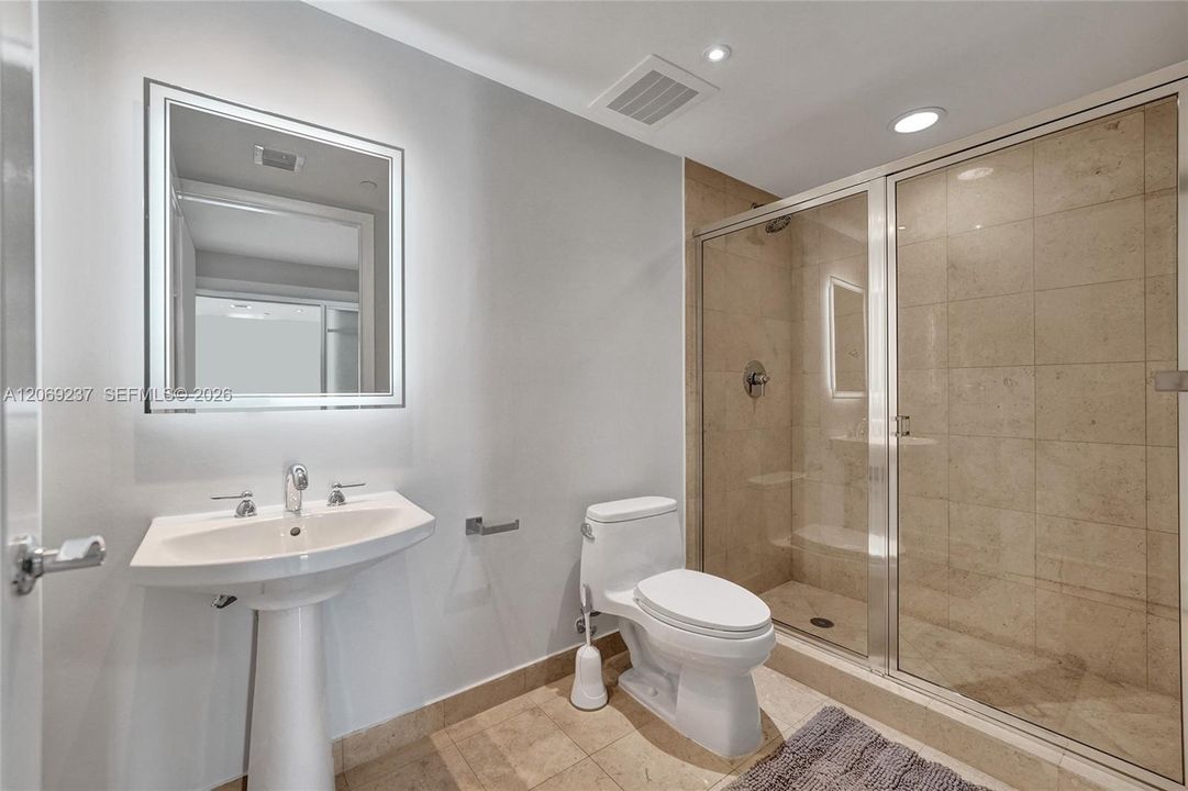 For Rent: $12,000 (3 beds, 3 baths, 2065 Square Feet)