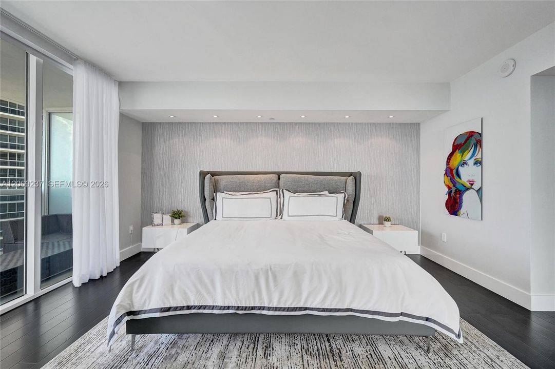 For Rent: $12,000 (3 beds, 3 baths, 2065 Square Feet)