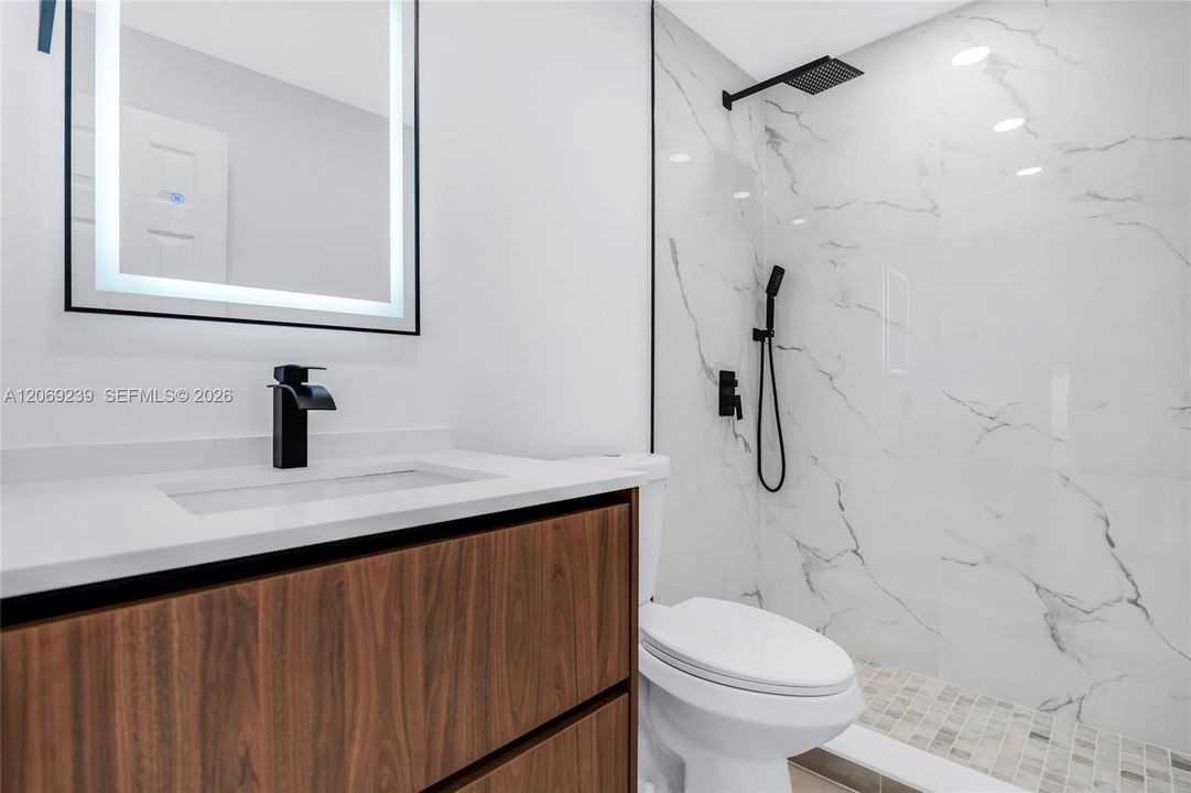 For Sale: $549,000 (3 beds, 2 baths, 1339 Square Feet)