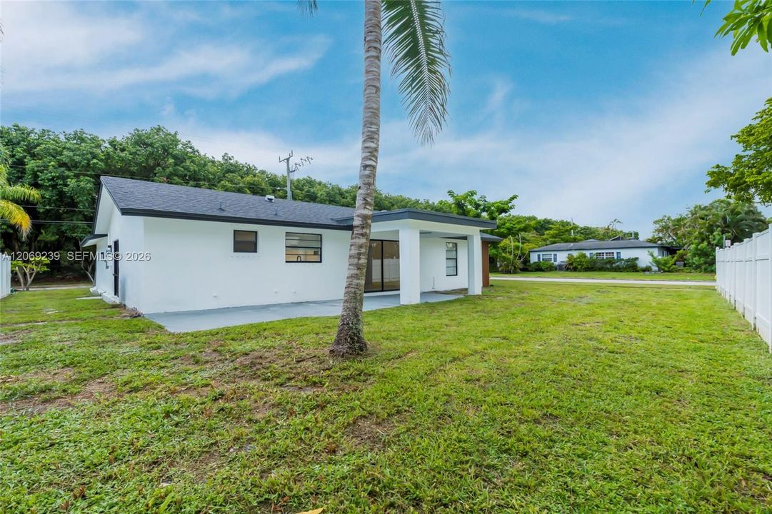 For Sale: $549,000 (3 beds, 2 baths, 1339 Square Feet)