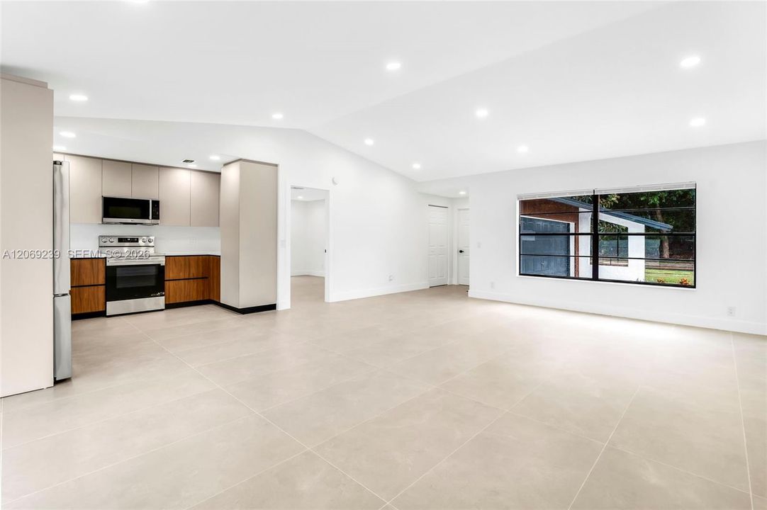 For Sale: $549,000 (3 beds, 2 baths, 1339 Square Feet)