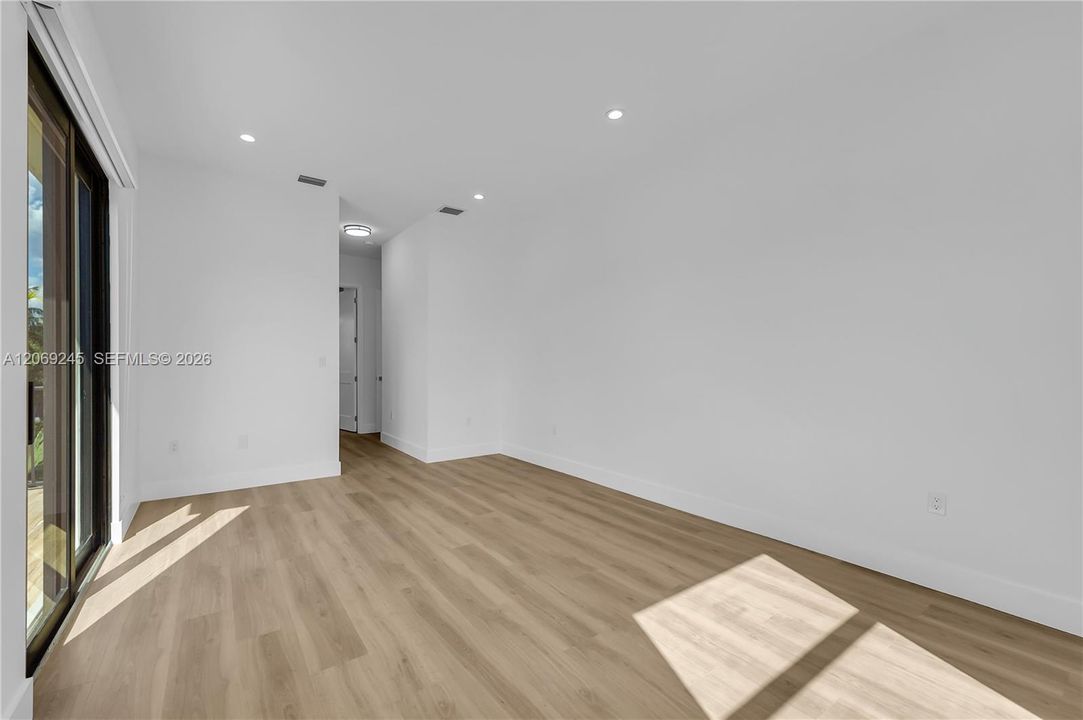 For Sale: $1,699,000 (0 beds, 0 baths, 5472 Square Feet)