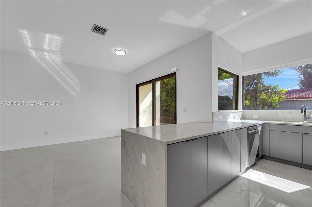 For Sale: $1,699,000 (0 beds, 0 baths, 5472 Square Feet)