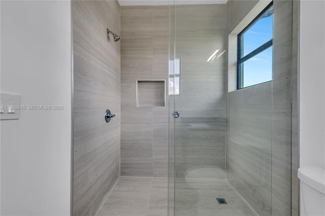 For Sale: $1,699,000 (0 beds, 0 baths, 5472 Square Feet)
