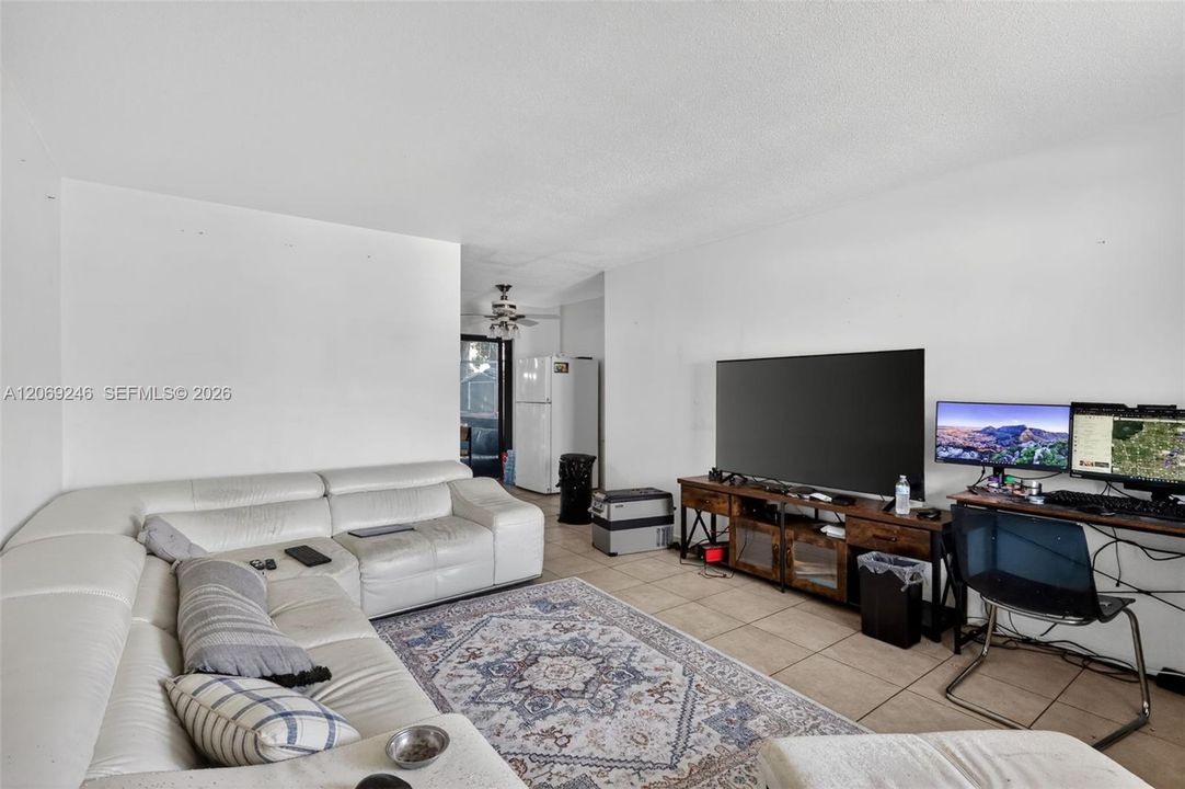En Renta: $1,950 (1 camas, 1 baños, 663 Pies cuadrados)
