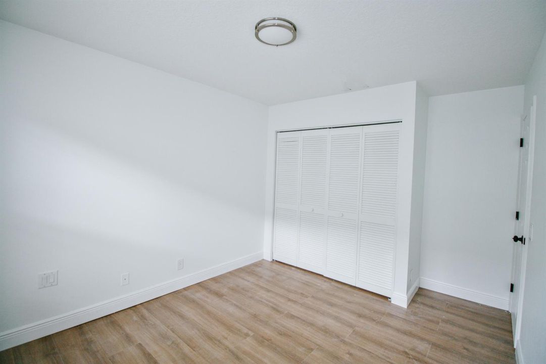 Room1