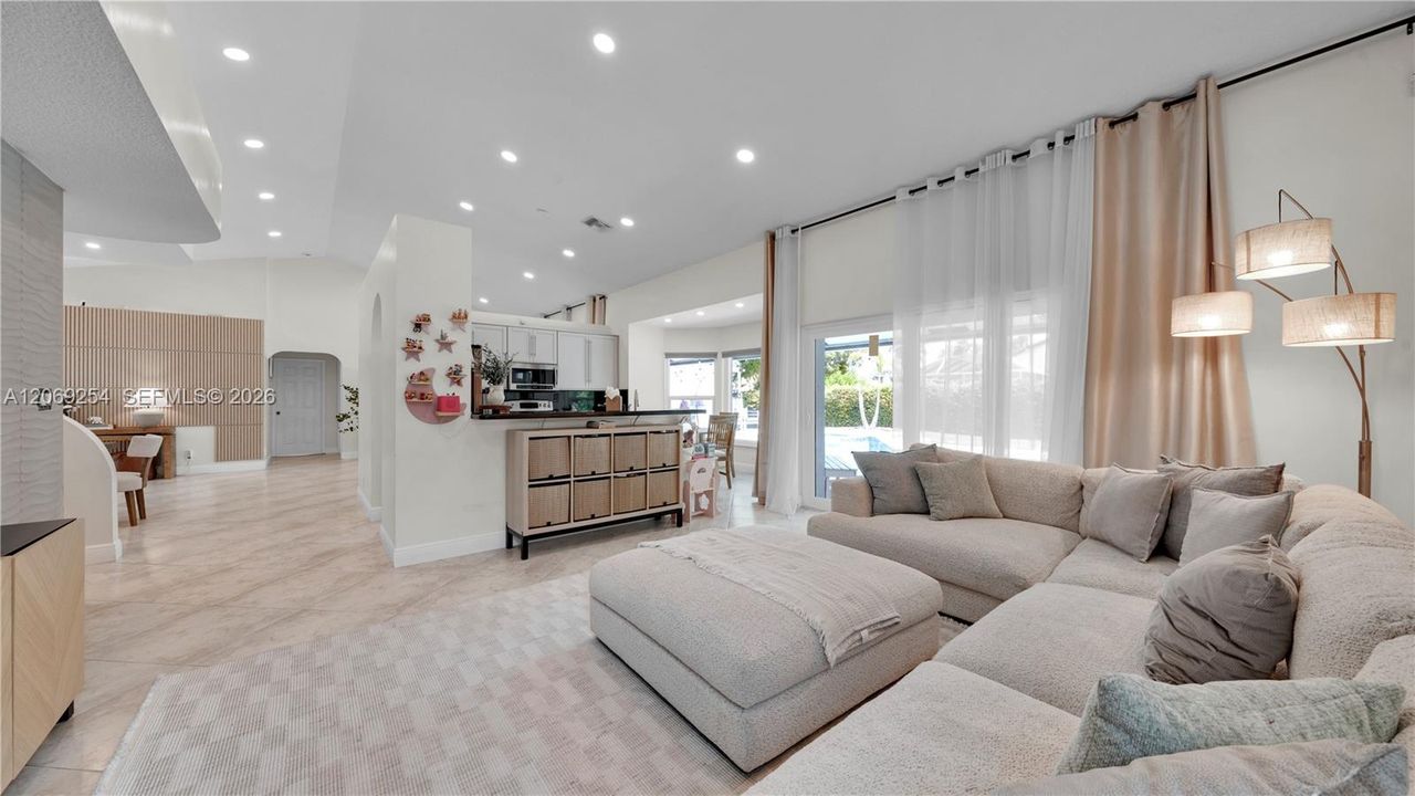 For Sale: $869,000 (4 beds, 2 baths, 2287 Square Feet)