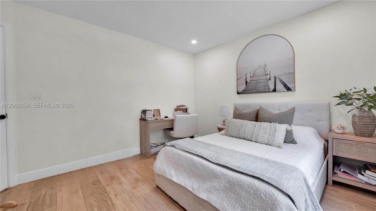 For Sale: $869,000 (4 beds, 2 baths, 2287 Square Feet)