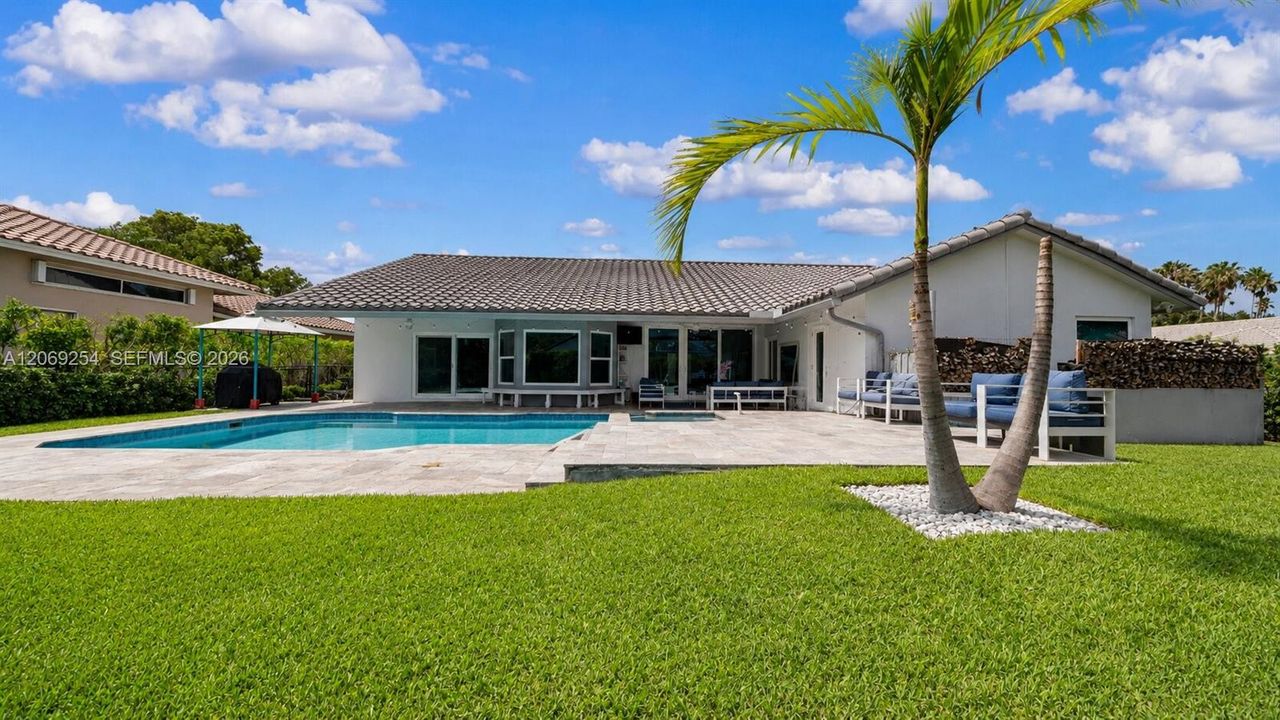 For Sale: $869,000 (4 beds, 2 baths, 2287 Square Feet)