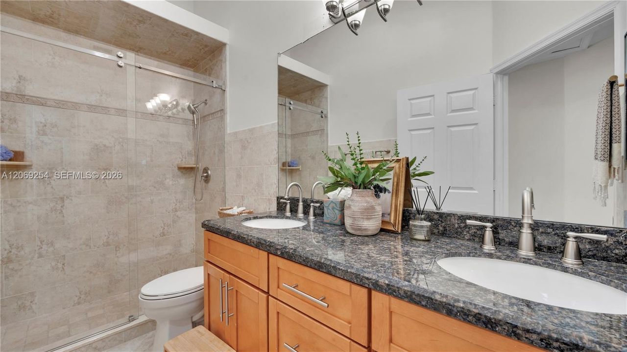 For Sale: $869,000 (4 beds, 2 baths, 2287 Square Feet)
