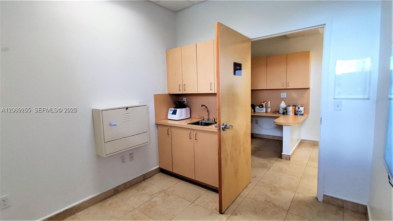 For Rent: $4,975 (0 beds, 0 baths, 0 Square Feet)