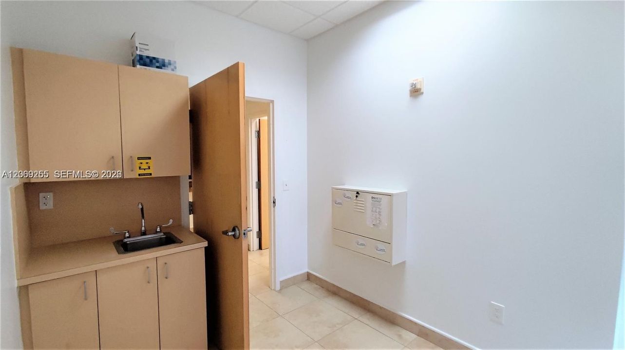 For Rent: $4,975 (0 beds, 0 baths, 0 Square Feet)