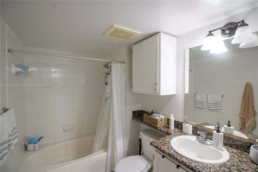 В аренду: $2,490 (1 спален, 1 ванн, 750 Квадратных фут)