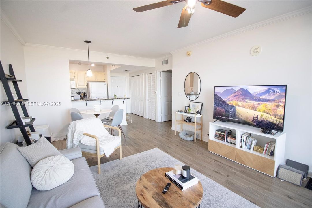 В аренду: $2,490 (1 спален, 1 ванн, 750 Квадратных фут)