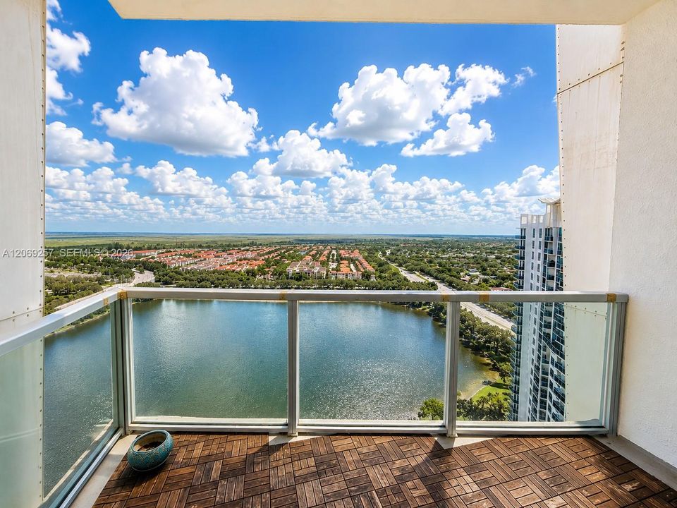 For Sale: $460,000 (3 beds, 2 baths, 1271 Square Feet)