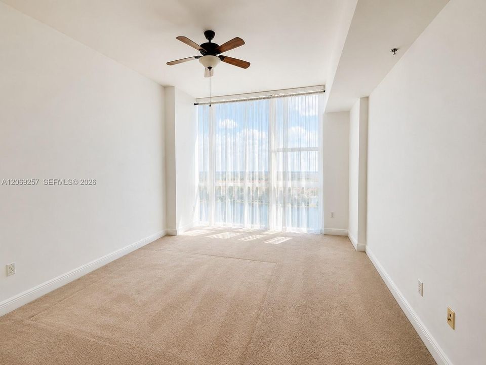 For Sale: $460,000 (3 beds, 2 baths, 1271 Square Feet)