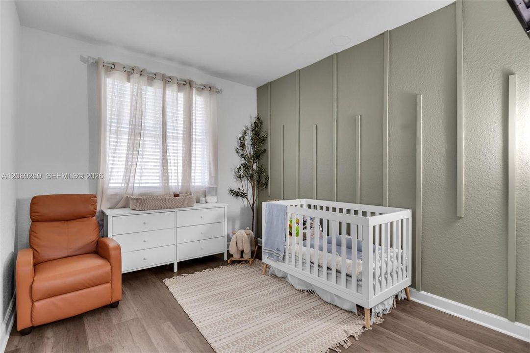 For Rent: $3,700 (4 beds, 2 baths, 1732 Square Feet)