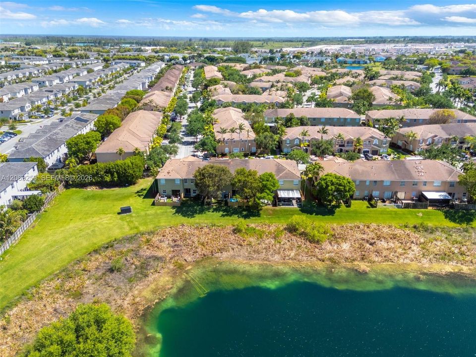For Rent: $3,700 (4 beds, 2 baths, 1732 Square Feet)