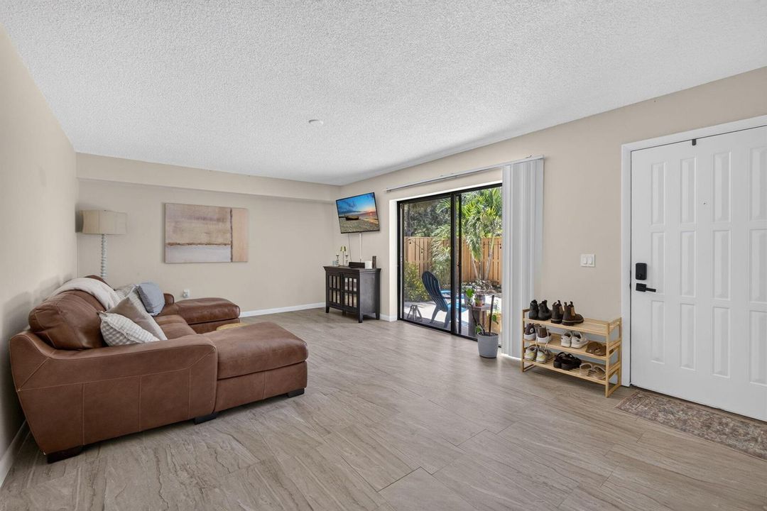10-web-or-mls-5D1A9571