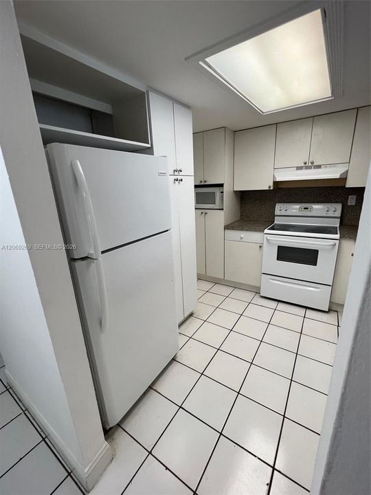 En Renta: $2,400 (2 camas, 2 baños, 1045 Pies cuadrados)