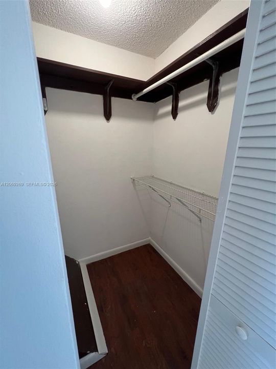 En Renta: $2,400 (2 camas, 2 baños, 1045 Pies cuadrados)