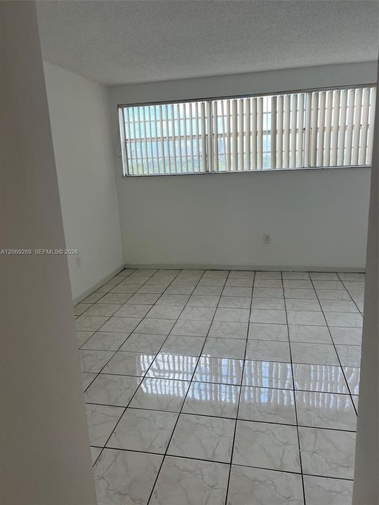 En Renta: $2,400 (2 camas, 2 baños, 1045 Pies cuadrados)