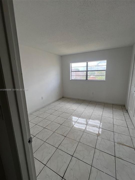 En Renta: $2,400 (2 camas, 2 baños, 1045 Pies cuadrados)
