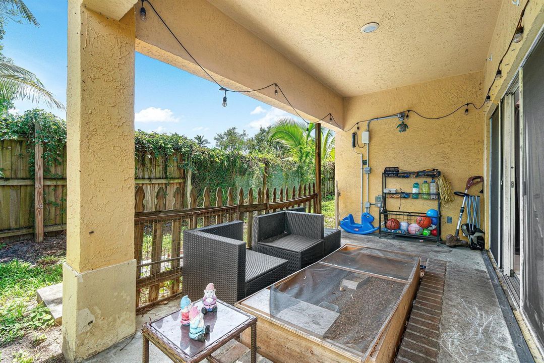 029-2406SundyAvenue-DelrayBeach-FL-33444